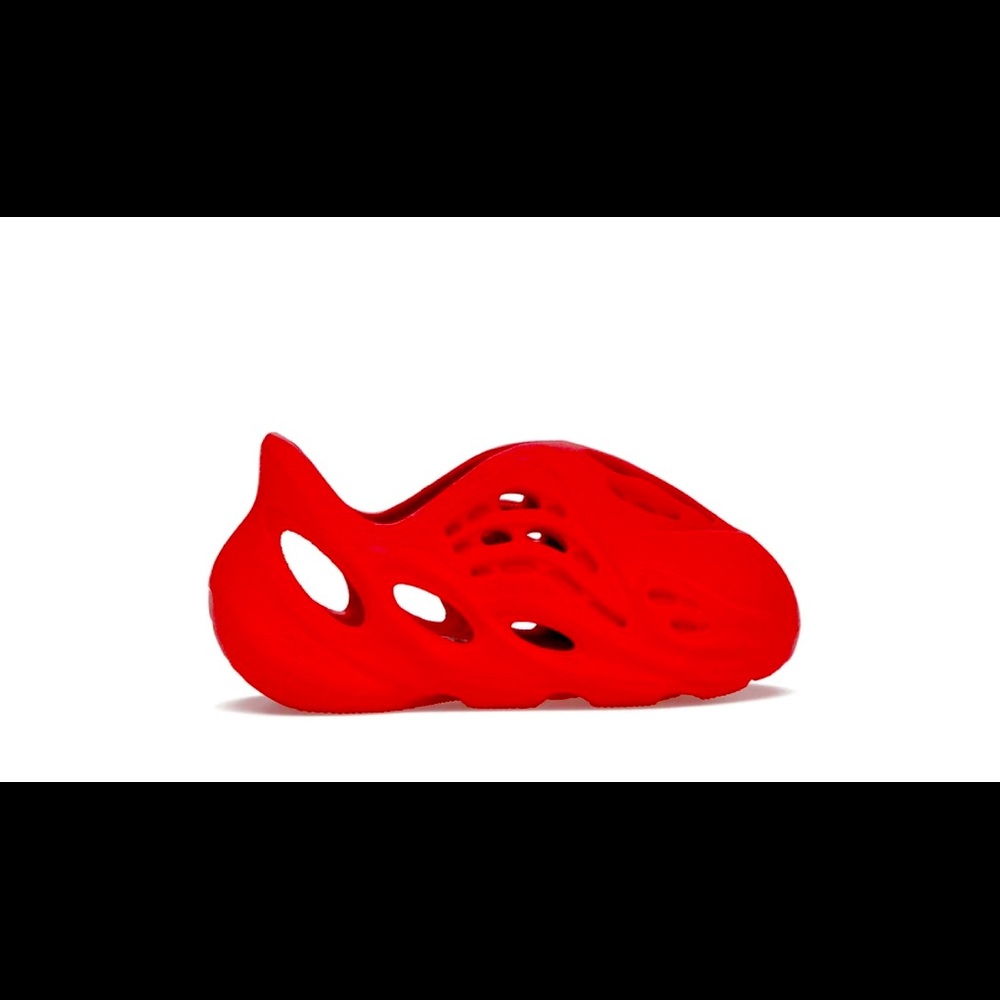 Brand new never worn! Tags and receipt still in box it came in